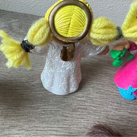 Vintage Collectible Toys Lot Barbie Cabbage Patch My Lil Pony Disney GUC - Picture 14 of 14